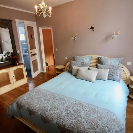 Aggarthi Oda ve Kahvaltı 3*