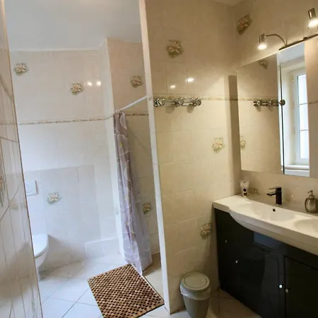 Aggarthi Bed and Breakfast 3*