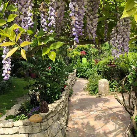 Aggarthi Bed and Breakfast Μπαγιέ